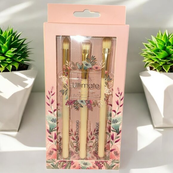 NEW~ Nicole Miller New York Ultimate~ Eyeshadow Brush Set (BB6) - Picture 1 of 2